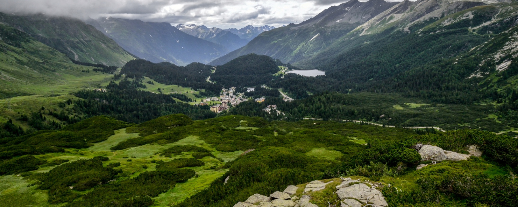 Etappe 1: Im Aufstieg zum San Bernardino Pass