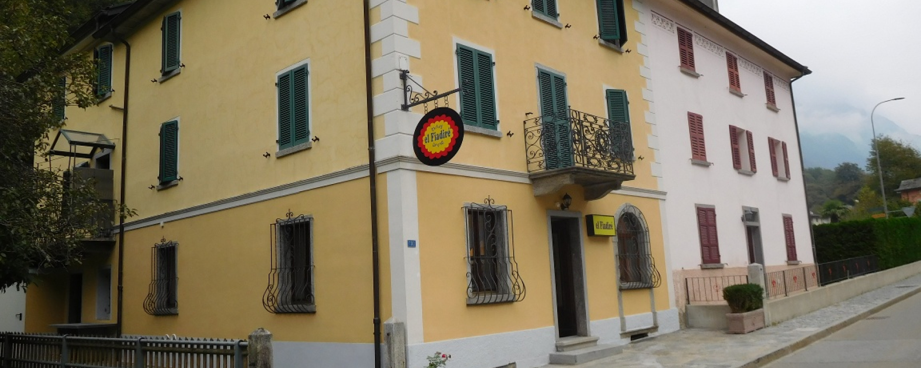 I due edifici ristrutturati del Fiadiré