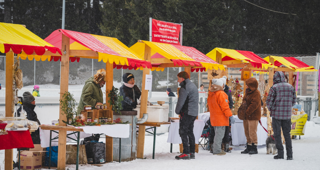 Grande Festa di San Nicolao (gdl_899950560_image) Grande Festa di San Nicolao (gdl_899950560_image)