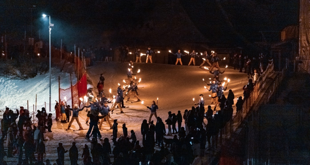 Fiaccolata, fuochi e cenone revival (gdl_904328583_image)