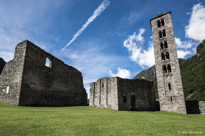 Castello di Mesocco (oua_36952433_image) Castello di Mesocco (oua_36952433_image)