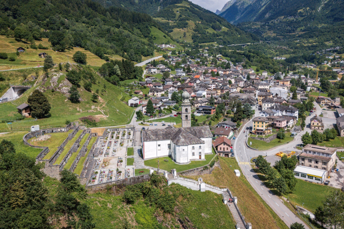 Chiesa San Pietro e Paolo Mesocco Chiesa San Pietro e Paolo Mesocco