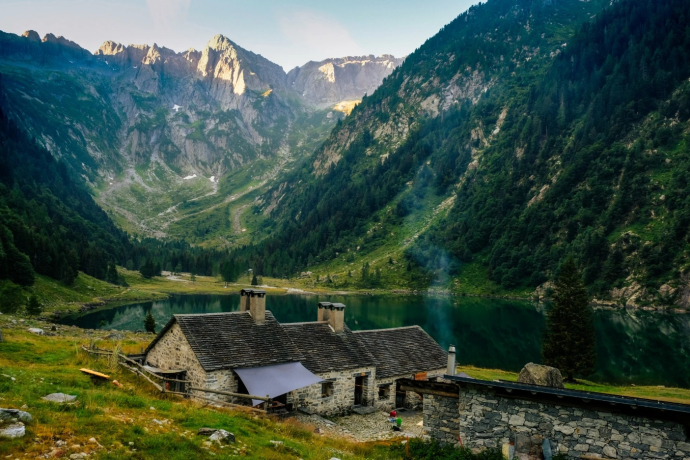 Alp de Lagh Cama Alp de Lagh Cama