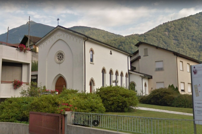 Landschaftlich reizvolle Wanderung von Grono nach Roveredo, GR (oua_78356246_image)