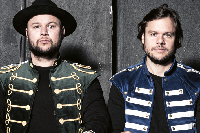 77 Bombay Street (Duo) + Julie Meletta (gdl_905783591_image)