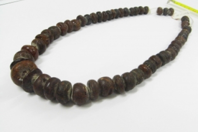 Collana Preistorica ritrovata a Castaneda (età del Ferro) Collana Preistorica ritrovata a Castaneda (età del Ferro)