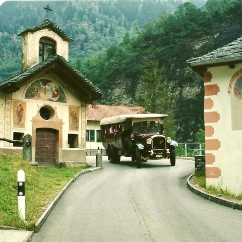 Il servizio Autopostale in valle Calanca Autopostale Calanca - Bodio