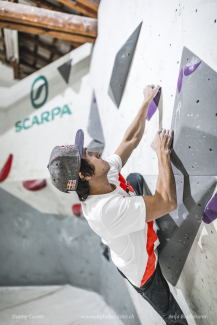 Alpha boulder - arrampicata indoor Boulder indoor presso la palestra di Giubiasco