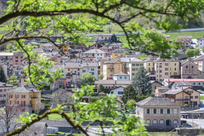 Il nucleo di Mesocco in primavera