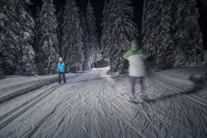Sci di fondo in notturna, sulle piste di Fornas