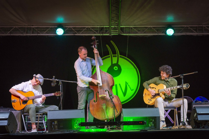 Il palco del Grin Festival vedrà innumerevoli artisti dai quattro angoli del pianeta.
