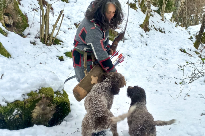 Tiro con arco in valle Calanca, in compagnia dei fidi amici a quattro zampe Tiro con arco in valle Calanca, in compagnia dei fidi amici a quattro zampe