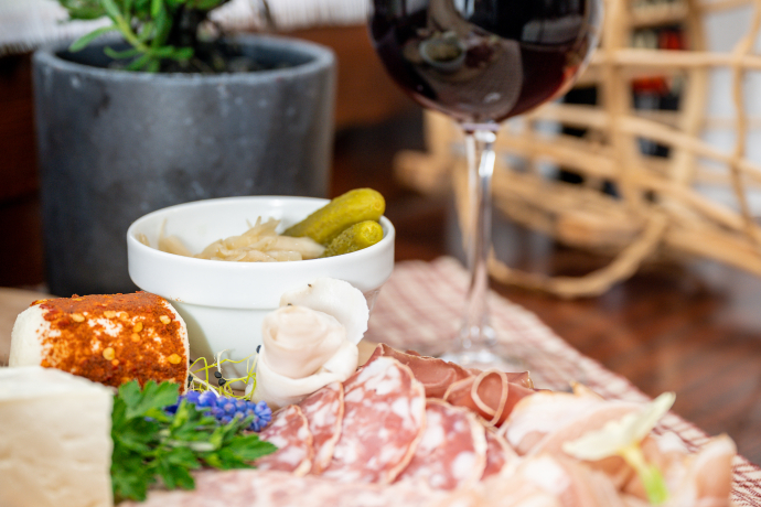 Aperitivo in un grotto tipico del Moesano