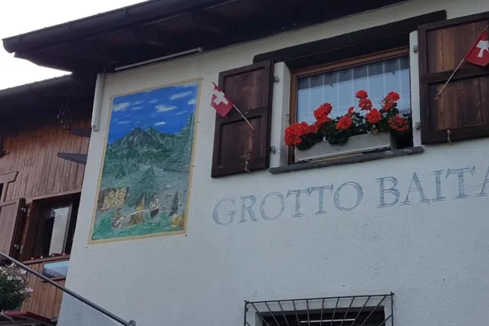 Grotto Baita Santa Maria iC Grotto Baita Santa Maria iC