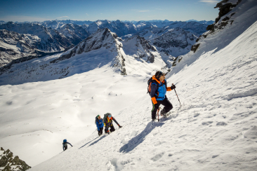 Esciursione con le pelli di foca, sulle cime del Moesano